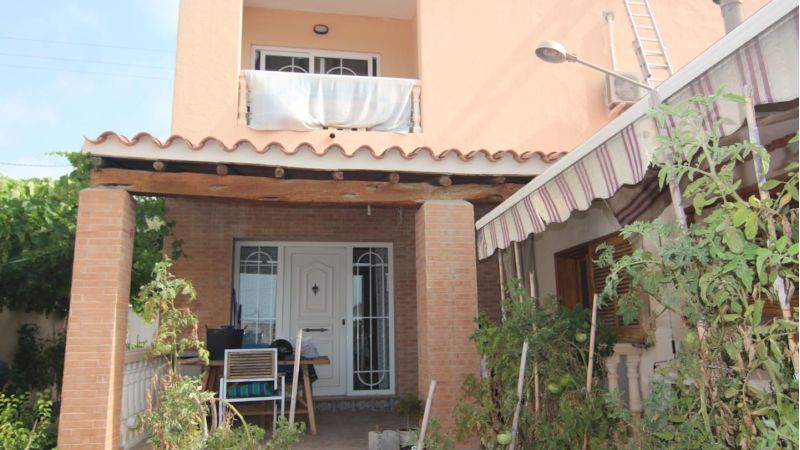 Casa independiente situada a las afueras de San Antonio - Ibiza