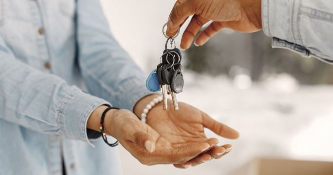 Handover of keys to tenant